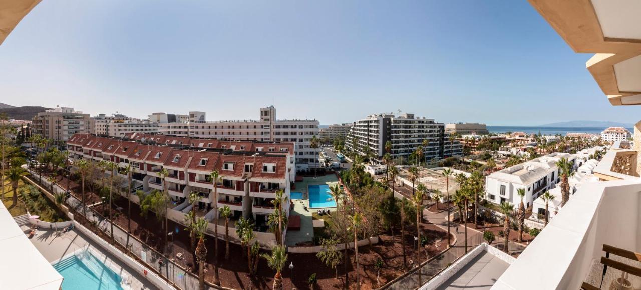 Homeforguest Modern And Recently Renovated Apartment In Arona Арона Екстер'єр фото